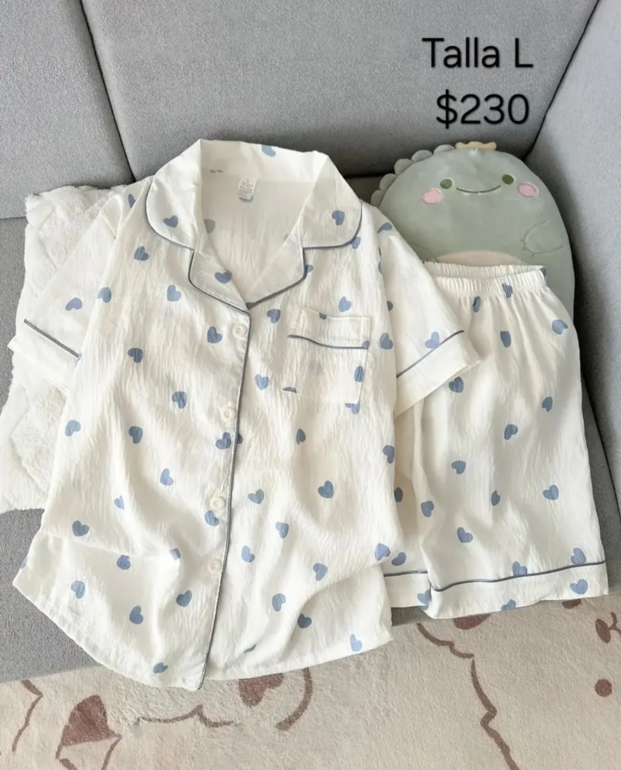 Pijama corazones azul